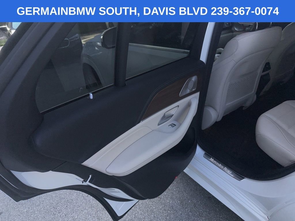 Used 2024 Mercedes-Benz GLE 350 4MATIC image 32