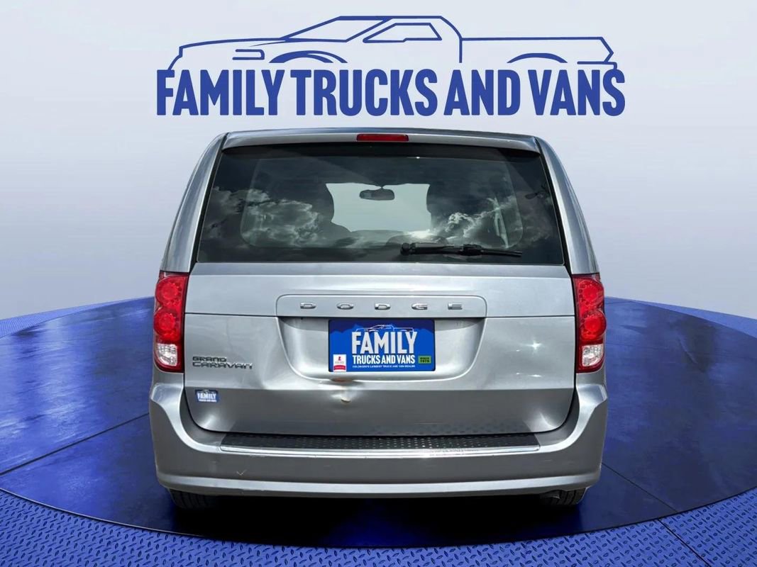Used 2016 Dodge Grand Caravan American Value Package w/ UConnect Hands-Free Group image 4