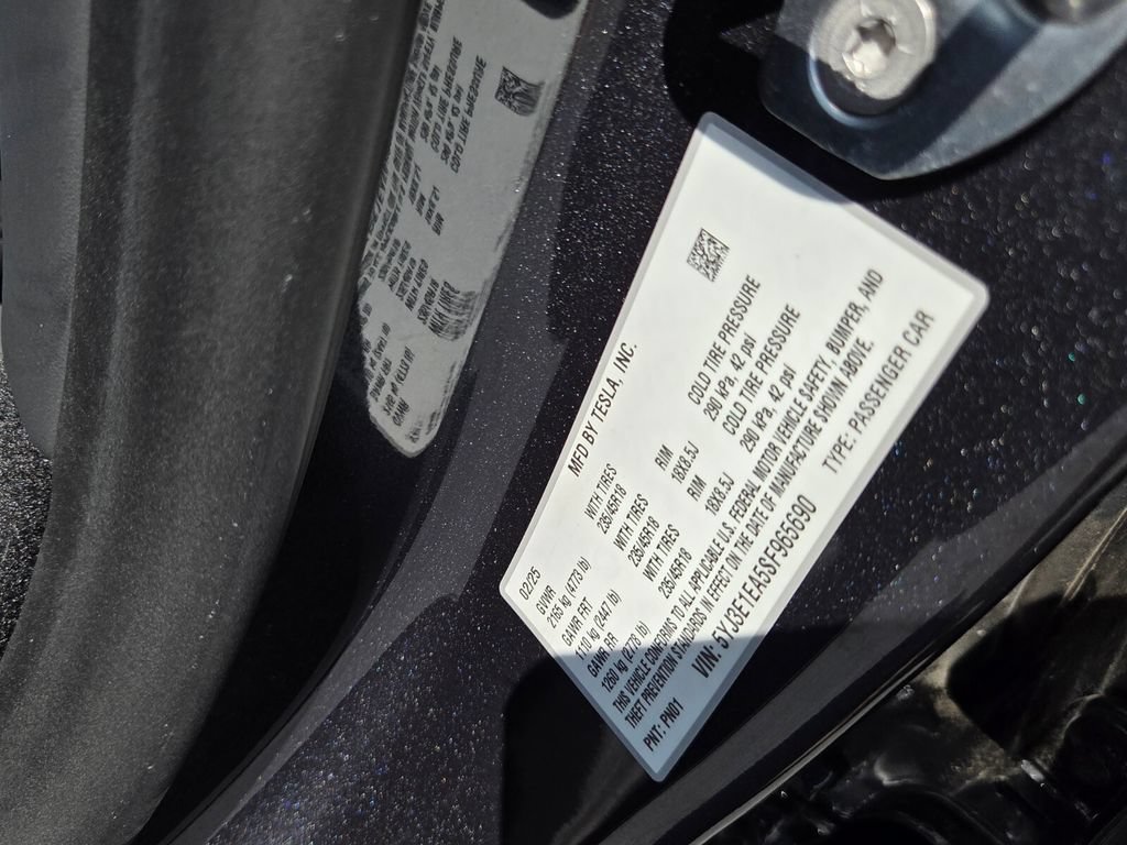 Used 2025 Tesla Model 3 RWD image 17