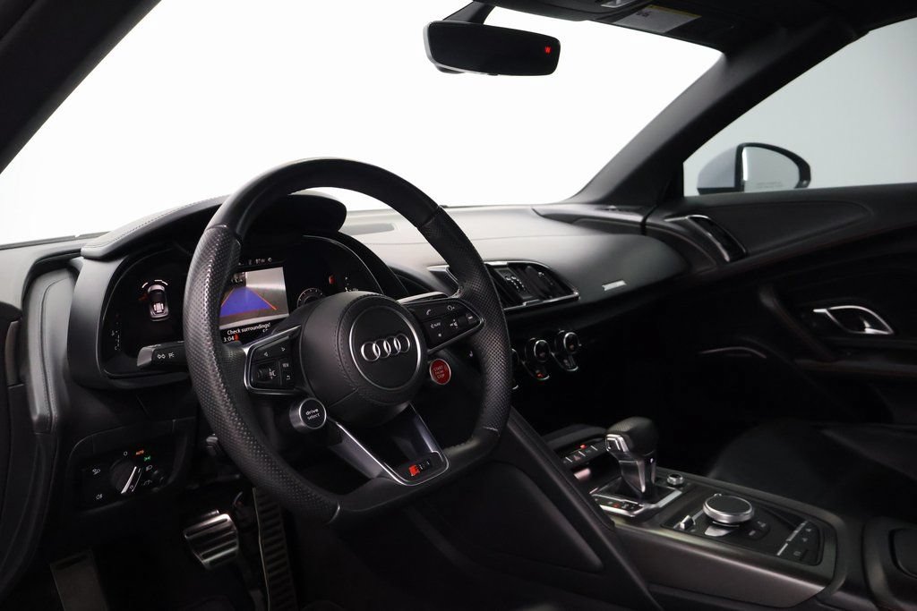 Used 2021 Audi R8 V10 w/ Premium Package RWD image 15