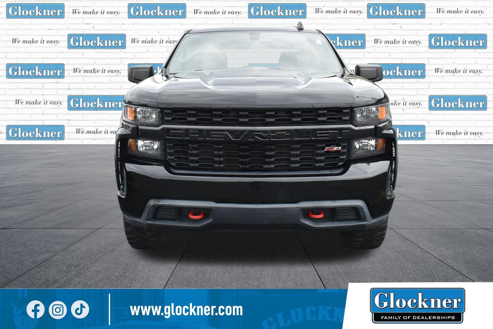 Used 2019 Chevrolet Silverado 1500 Custom Trail Boss w/ Custom Convenience Package AWD/4WD image 2