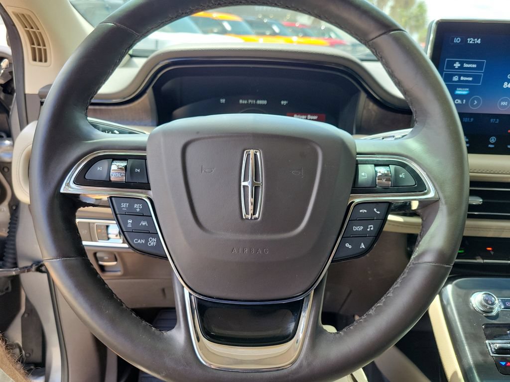 Used 2022 Lincoln Nautilus Reserve w/ Equipment Group 201A FWD image 17