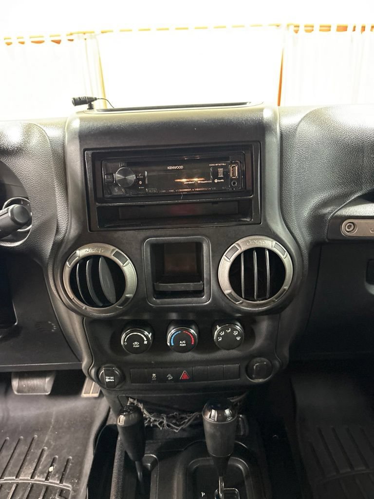 Used 2012 Jeep Wrangler Sport AWD/4WD image 13