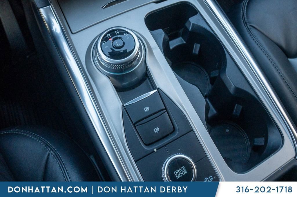 Used 2023 Ford Explorer XLT w/ Equipment Group 202A image 10