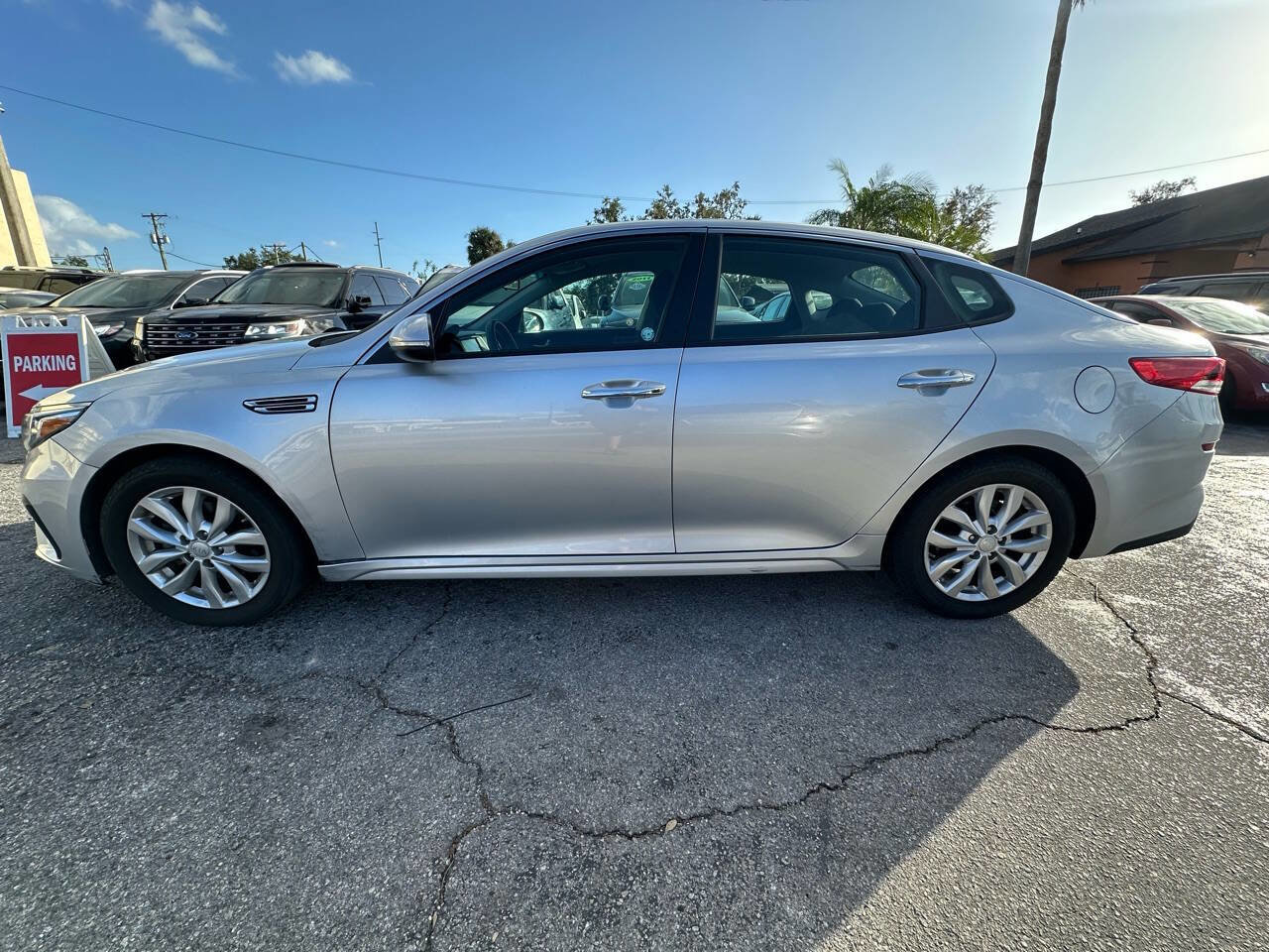 Used 2020 Kia Optima LX FWD image 4