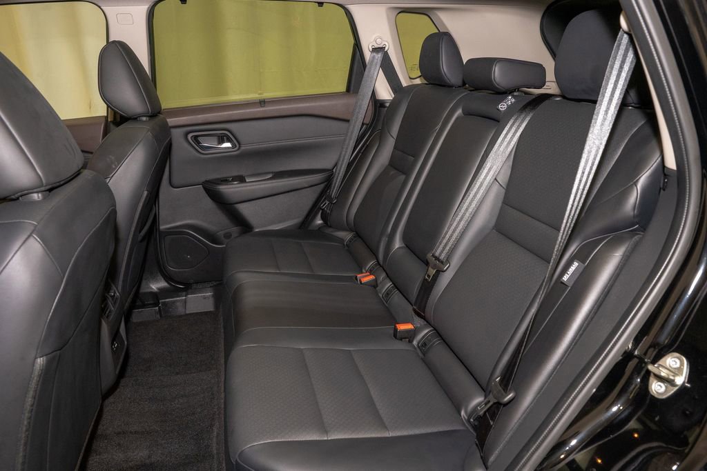 Certified 2023 Nissan Rogue SV w/ SV Premium B Package image 9