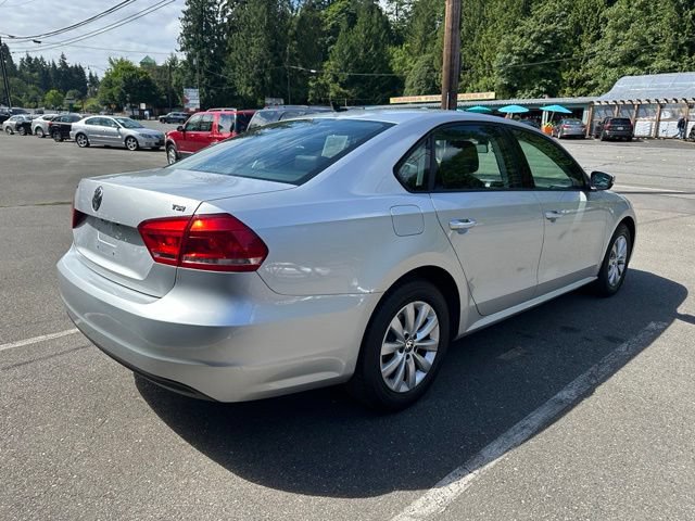 Used 2015 Volkswagen Passat 1.8T Wolfsburg Edition w/ Technology Package FWD image 5