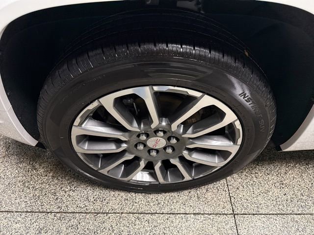 Used 2021 GMC Acadia Denali image 4