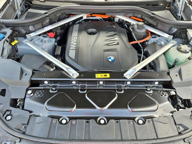 New 2026 BMW X5 xDrive50e w/ M Sport Package AWD/4WD image 17