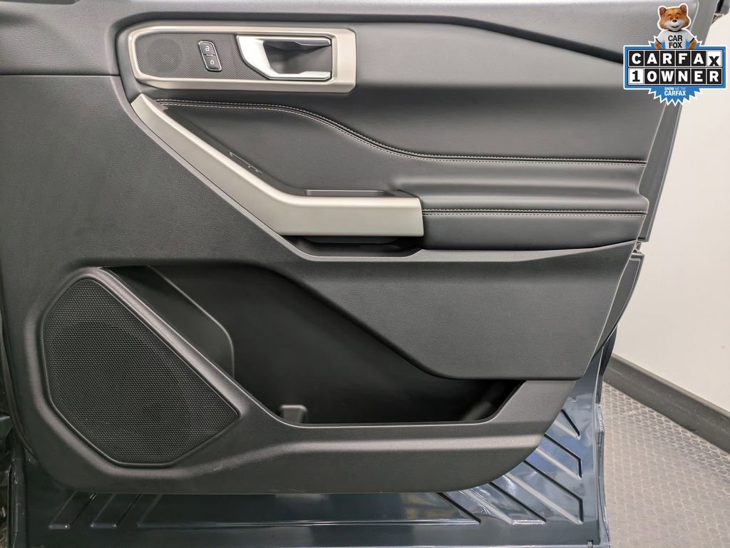 Used 2023 Ford Explorer XLT w/ Equipment Group 202A image 29