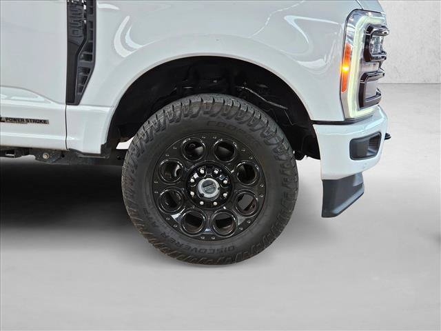 Certified 2023 Ford F250 Lariat w/ Lariat Ultimate Package AWD/4WD image 17