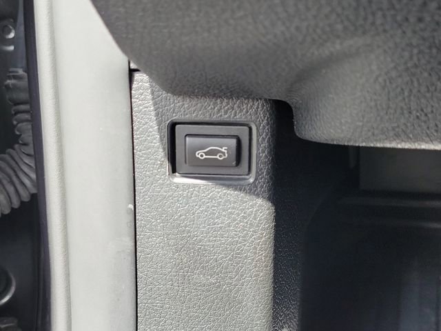 Used 2017 BMW 320i Sedan image 29