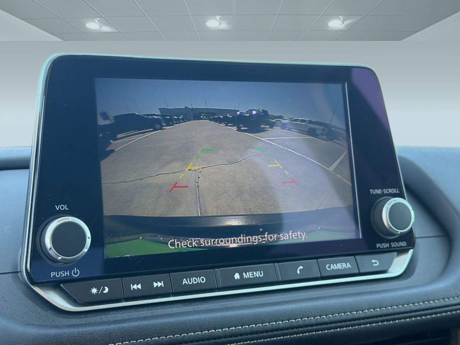 Used 2023 Nissan Rogue S image 23