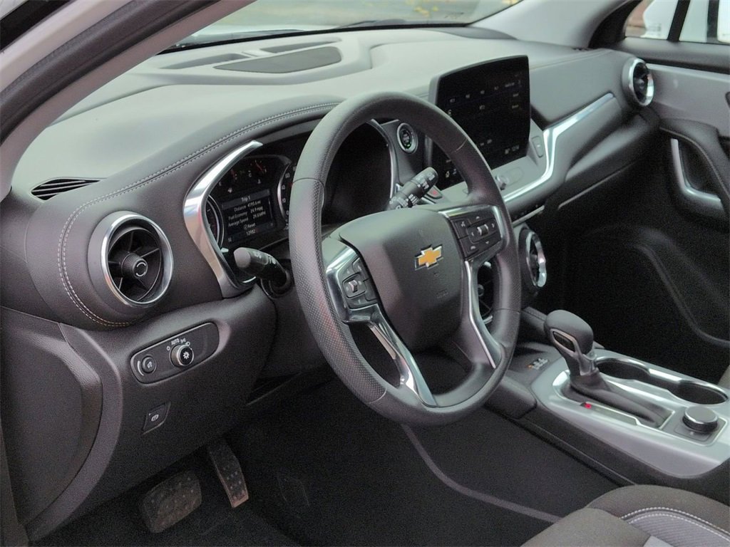 Certified 2024 Chevrolet Blazer LT w/ Convenience Package image 10