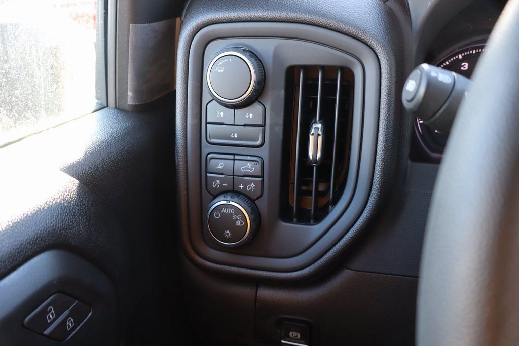 New 2026 Chevrolet Silverado 2500 Custom w/ Custom Value Package image 9