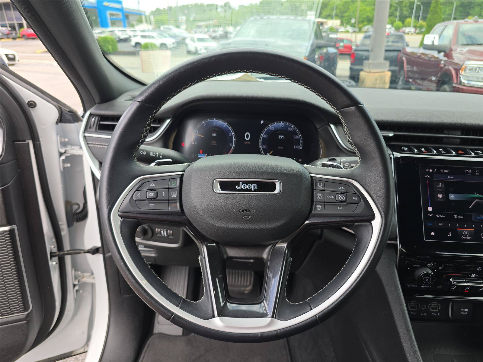 Used 2022 Jeep Grand Cherokee L Laredo AWD/4WD image 29