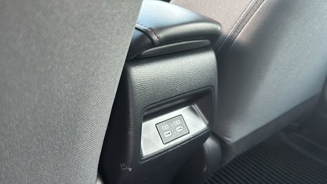 Used 2024 Toyota Corolla SE image 22