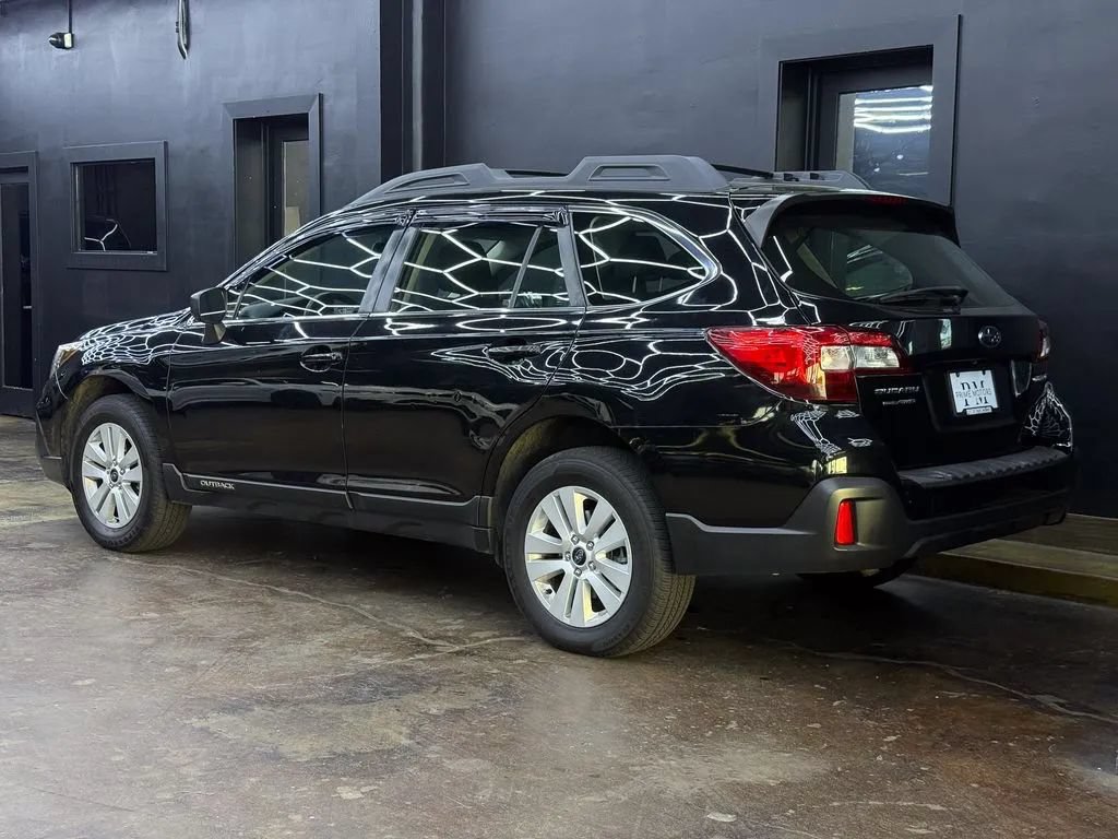 Used 2018 Subaru Outback 2.5i AWD/4WD image 8