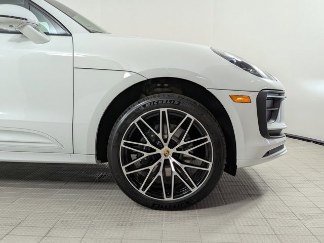 New 2026 Porsche Macan image 10
