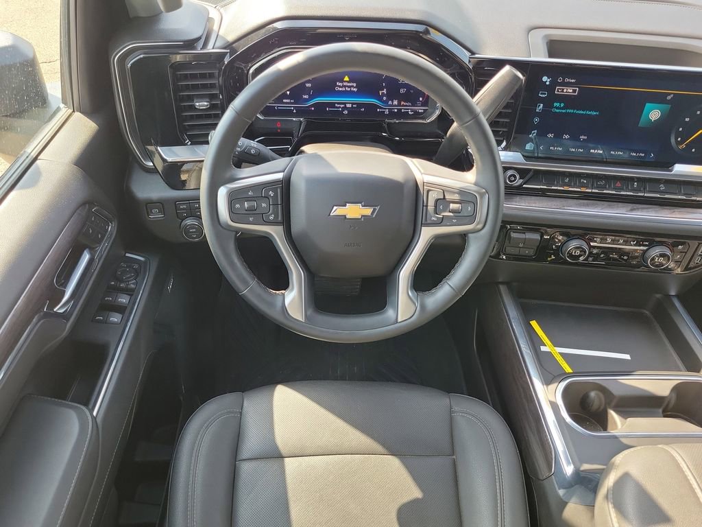 Used 2024 Chevrolet Silverado 2500 LTZ w/ LTZ Plus Package image 10