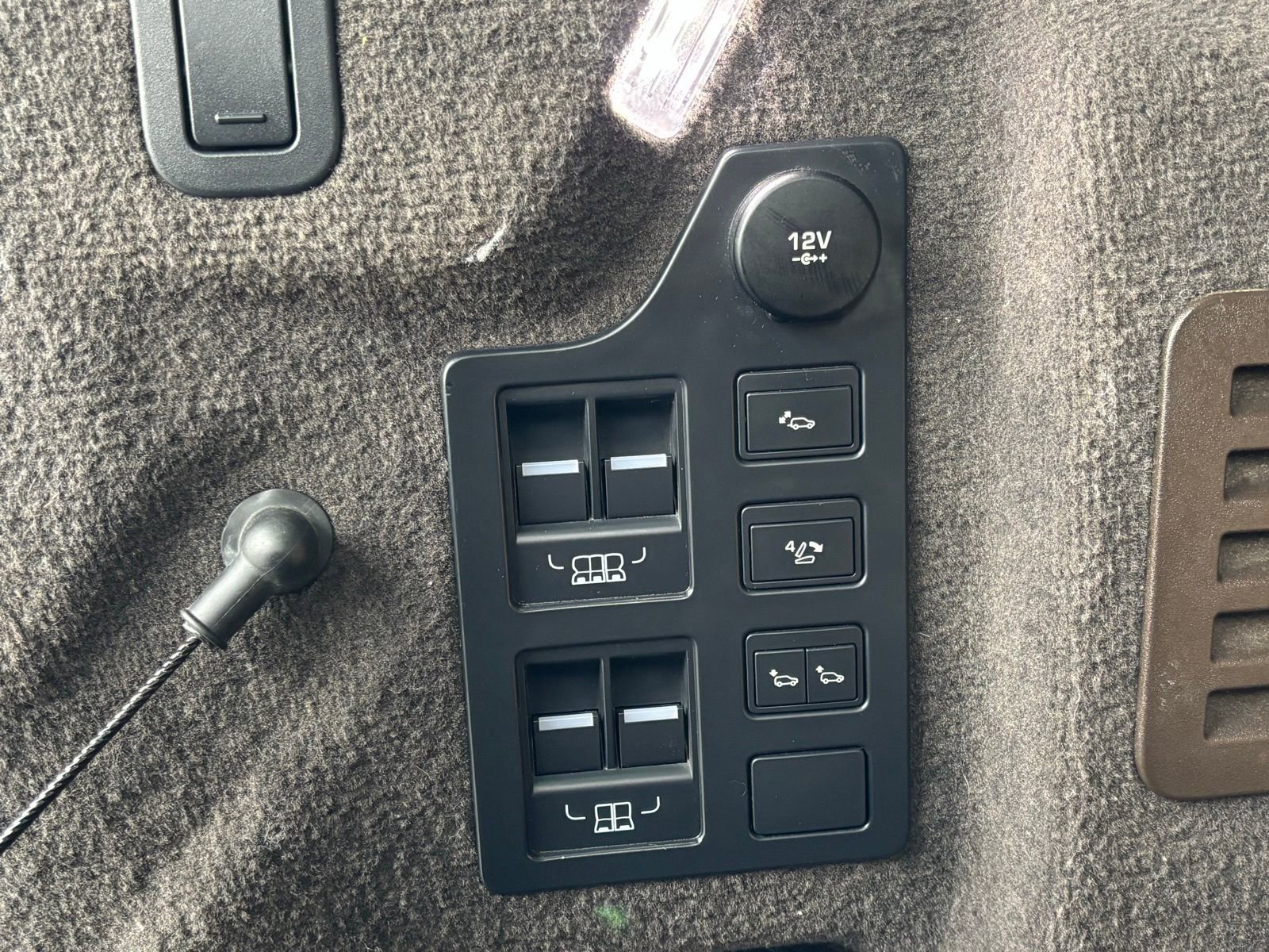 Used 2018 Land Rover Discovery HSE Luxury image 14