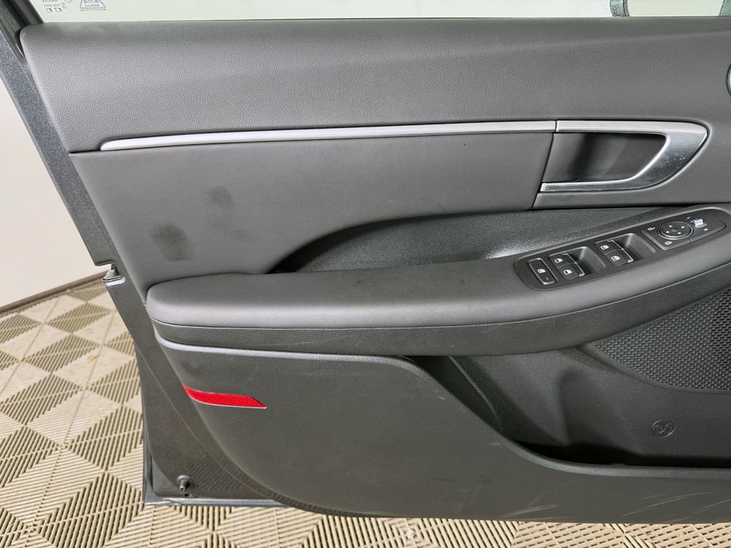 Certified 2023 Hyundai Sonata SEL FWD image 19