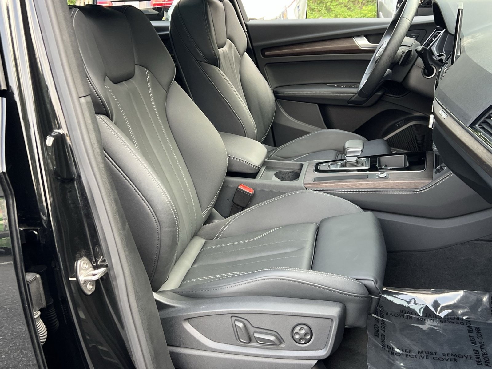 Used 2024 Audi Q5 e Premium Plus AWD/4WD image 33