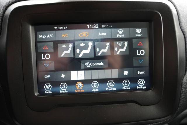 Used 2019 Jeep Renegade Altitude w/ Quick Order Package 2XM AWD/4WD image 23