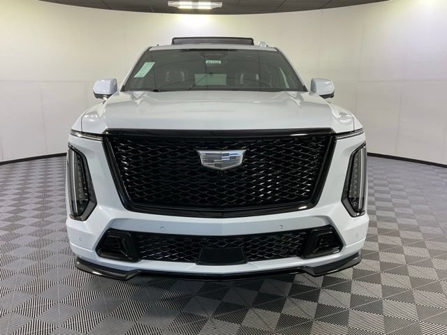 New 2026 Cadillac Escalade ESV V w/ LPO, ONYX Package AWD/4WD image 2