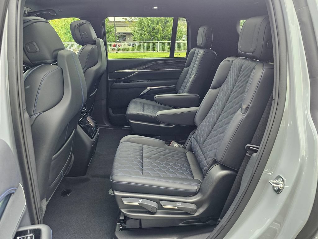 New 2026 Cadillac Escalade IQL Luxury AWD/4WD image 17