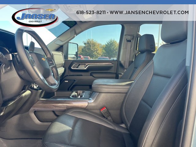 Used 2024 Chevrolet Silverado 2500 LTZ w/ LTZ Convenience Package image 11