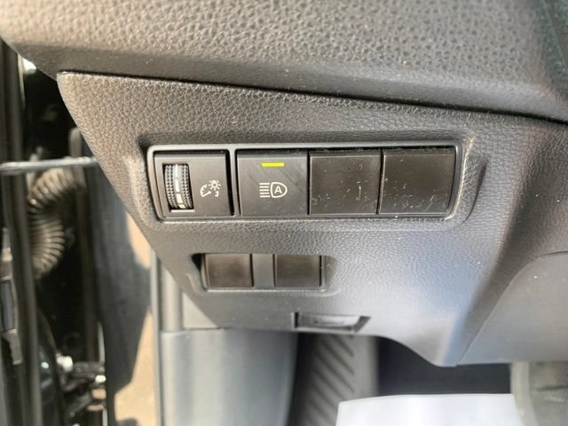 Used 2024 Toyota Corolla Cross LE FWD image 28