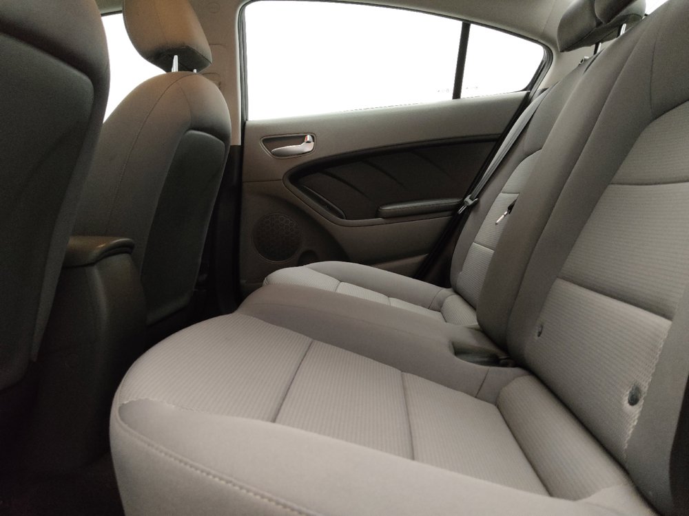 Used 2018 Kia Forte LX FWD image 18