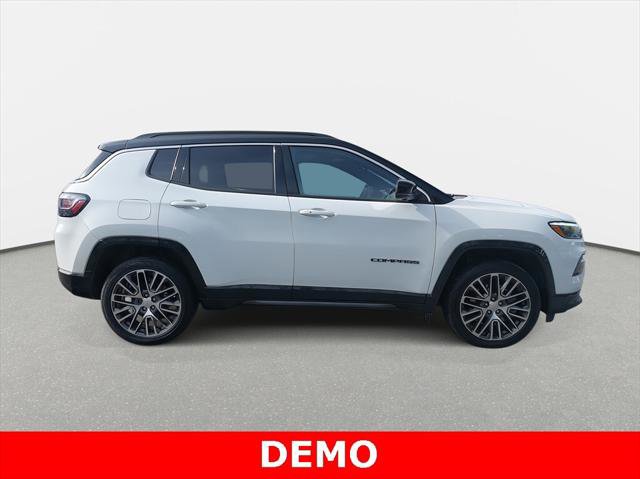 Certified 2024 Jeep Compass Limited w/ Elite Group image 4