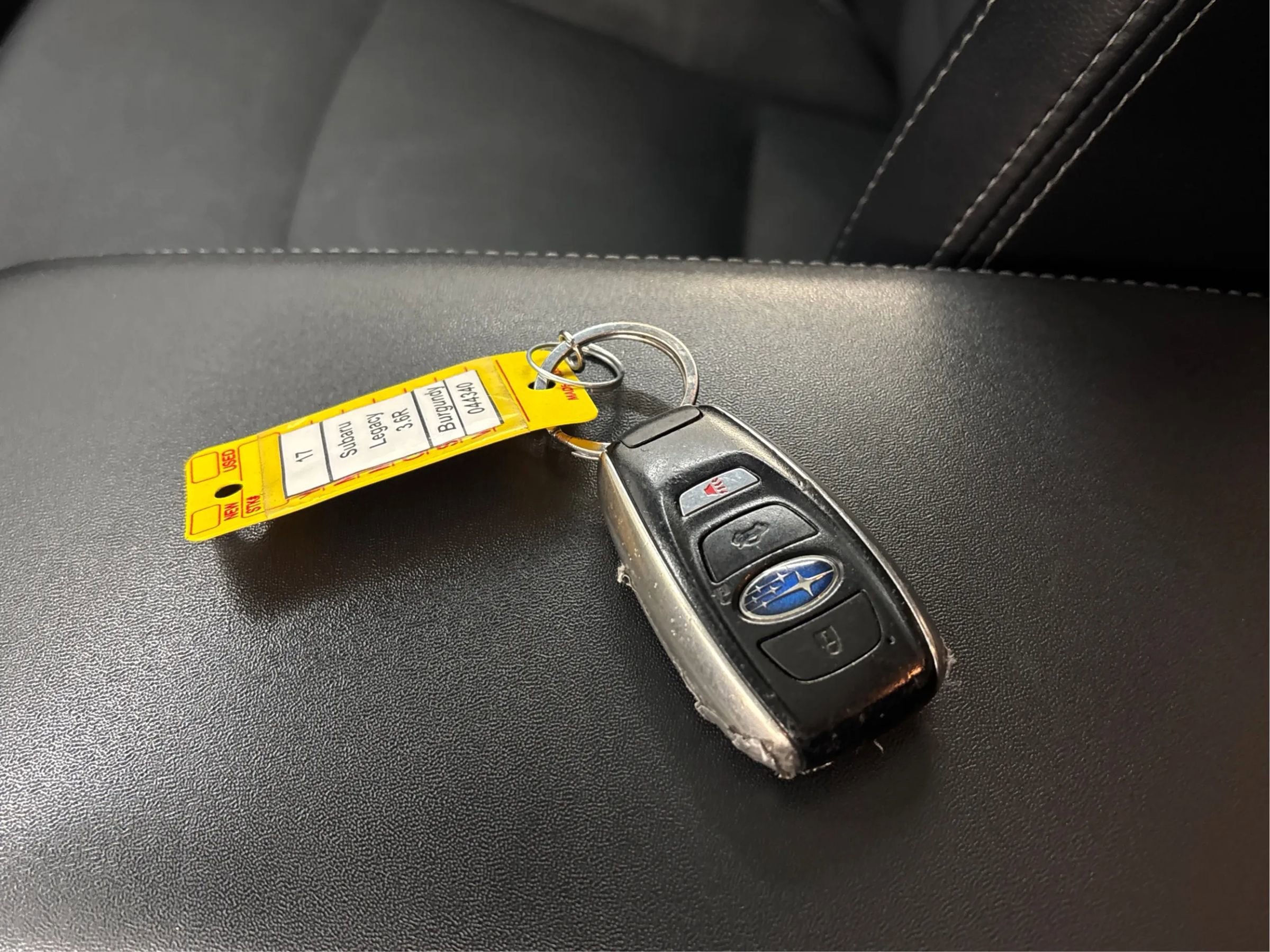 Used 2017 Subaru Legacy 3.6R Limited image 41