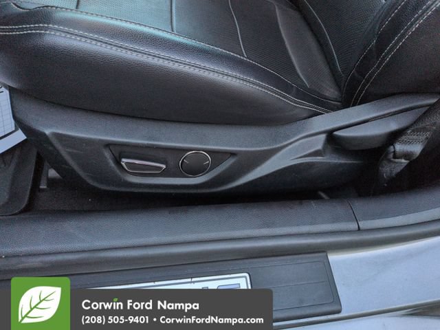Used 2016 Ford Mustang Premium RWD image 12