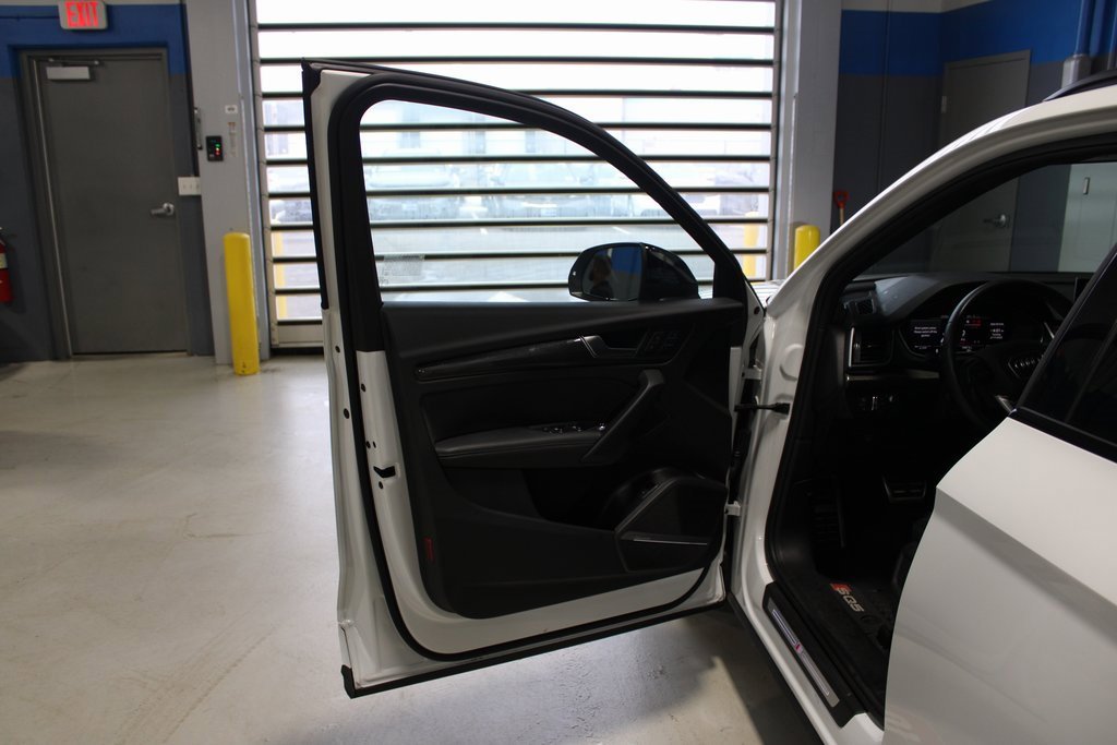 Used 2024 Audi SQ5 Prestige image 7