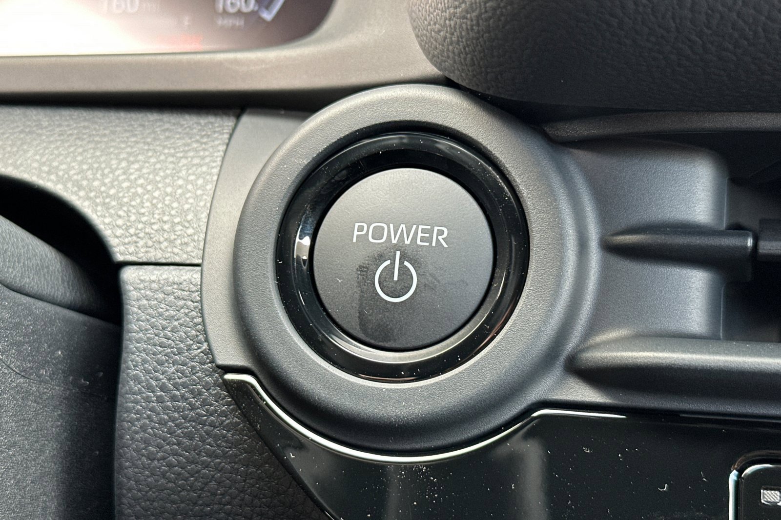 New 2025 Toyota Crown Signia image 25