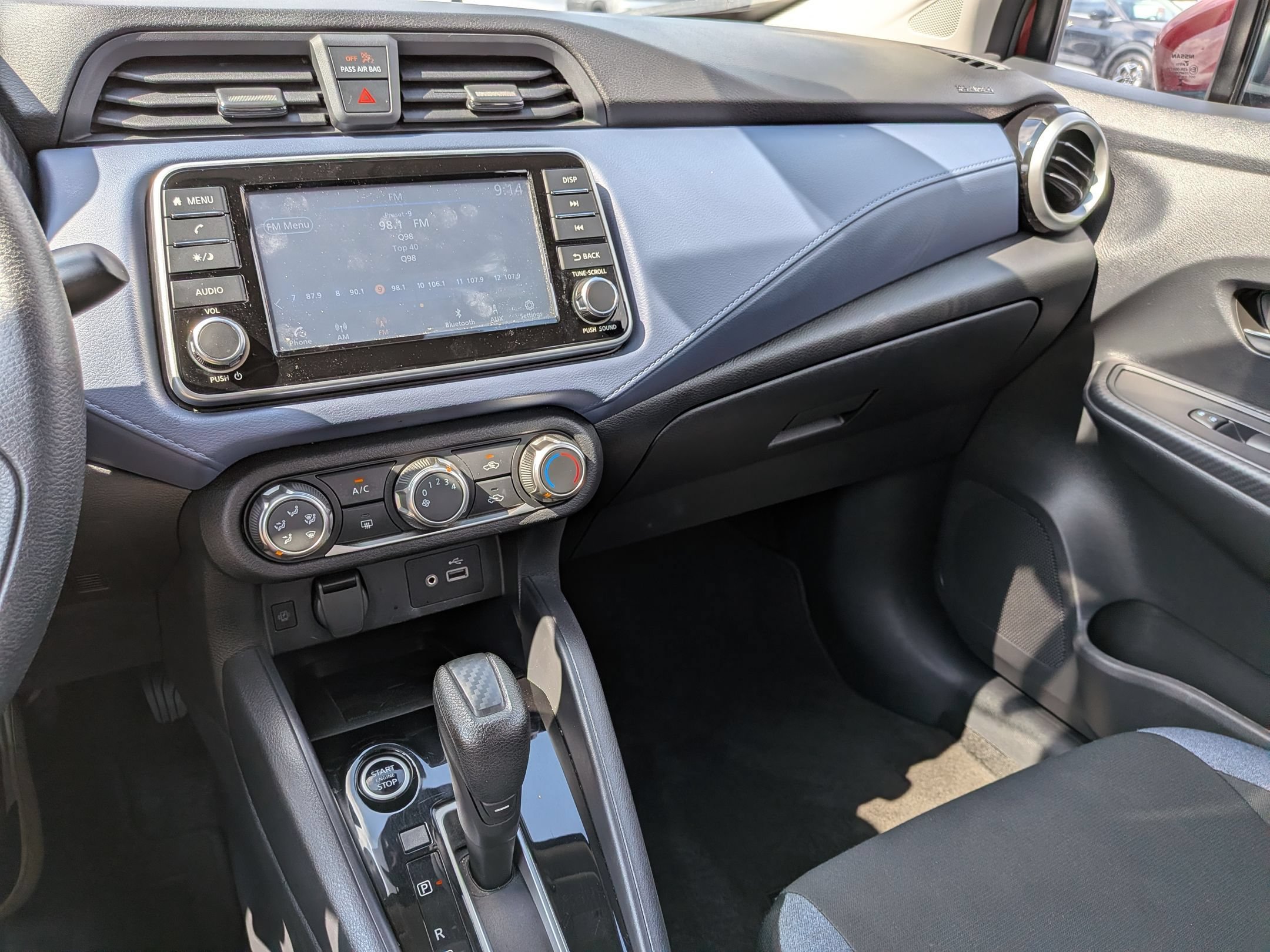 Used 2024 Nissan Versa SV FWD image 21