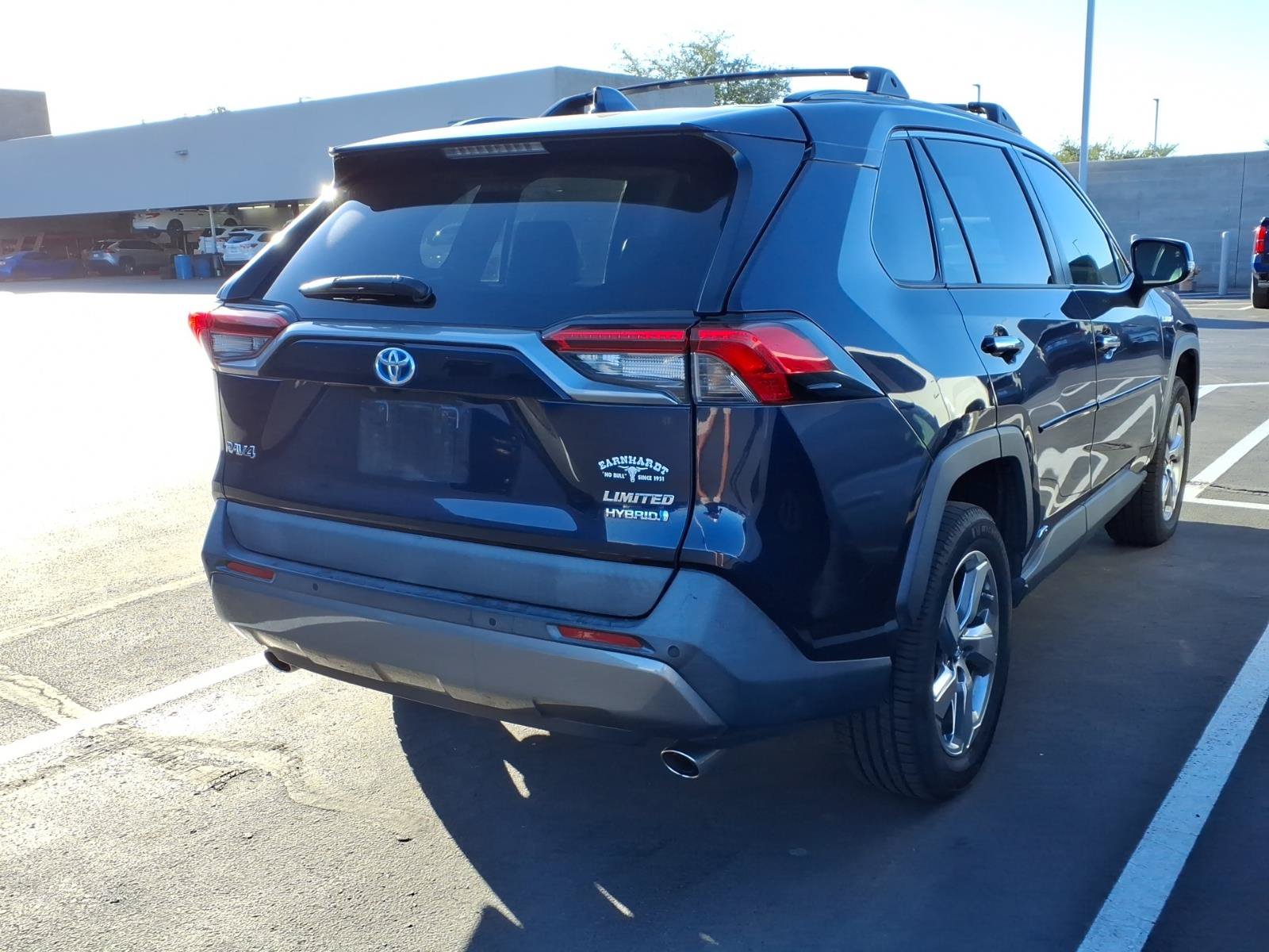 Used 2019 Toyota RAV4 Limited w/ Limited Grade Weather Package AWD/4WD image 4