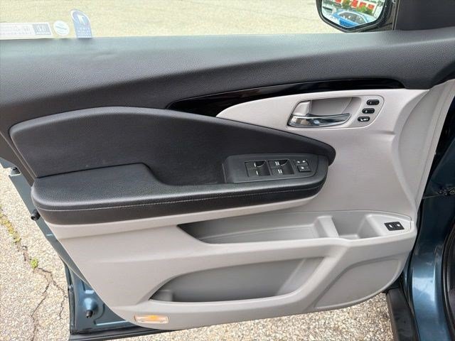 Used 2019 Honda Pilot Elite image 11