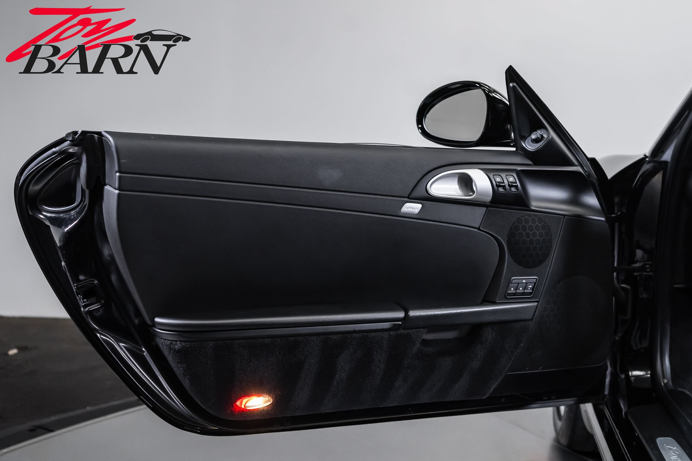 Used 2009 Porsche Boxster RWD image 24