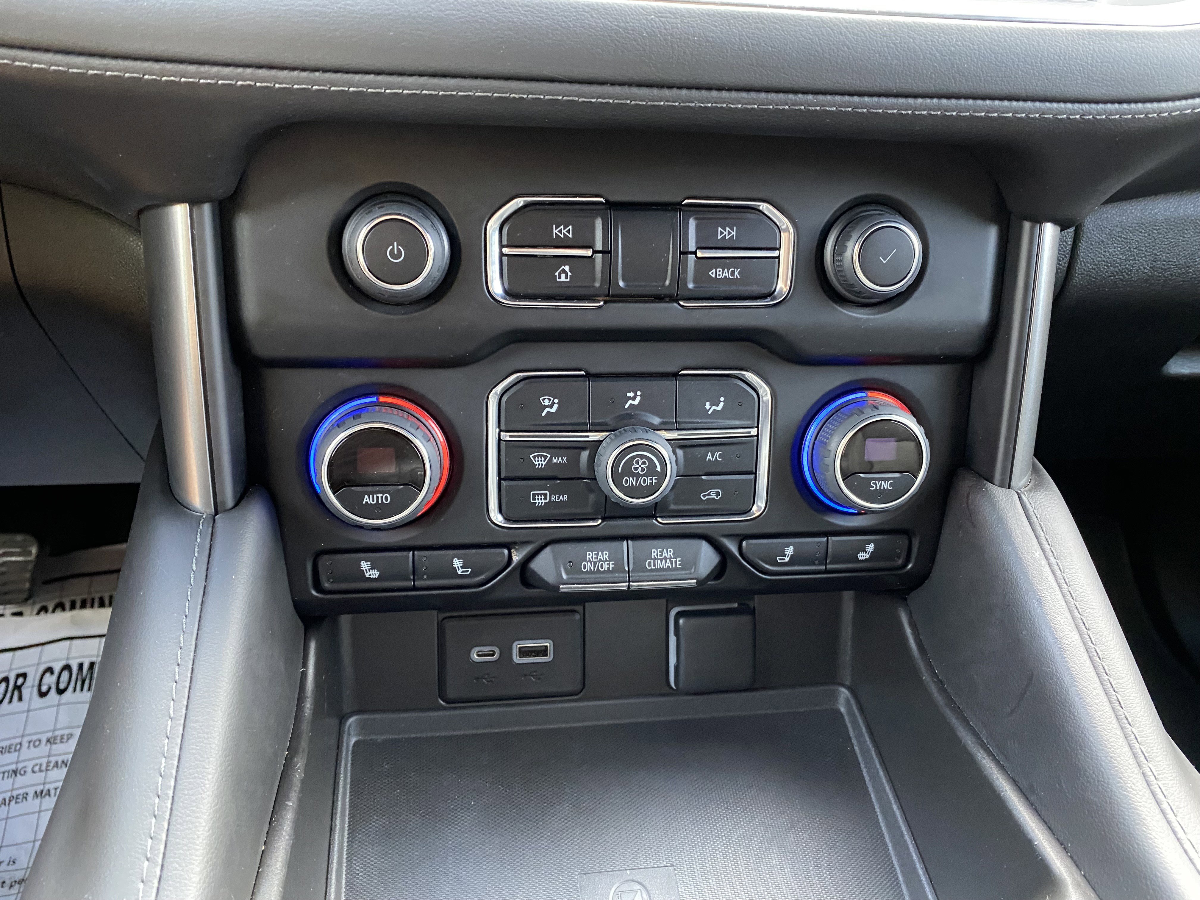 Used 2022 Chevrolet Suburban Z71 AWD/4WD image 29