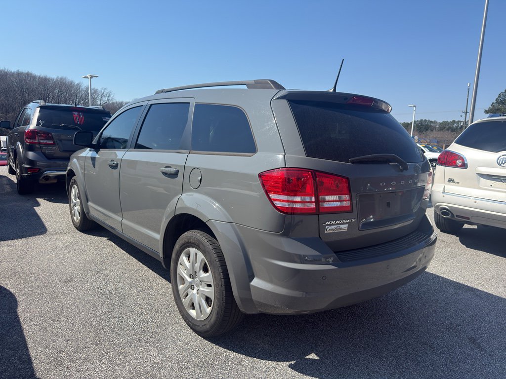 Used 2020 Dodge Journey SE w/ SE Popular Equipment Group image 6