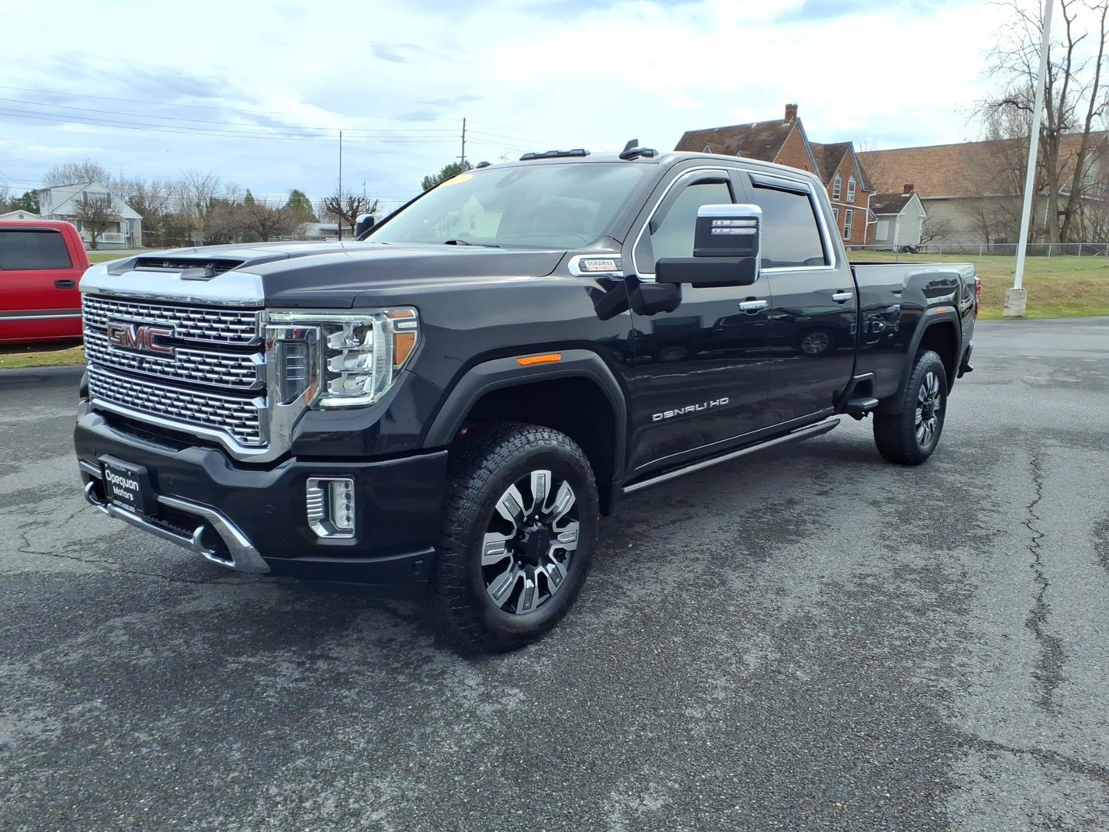 Used 2021 GMC Sierra 3500 Denali w/ Denali Black Diamond Edition image 3