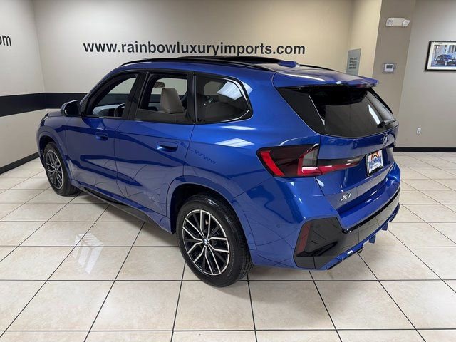 Used 2025 BMW X1 xDrive28i image 4