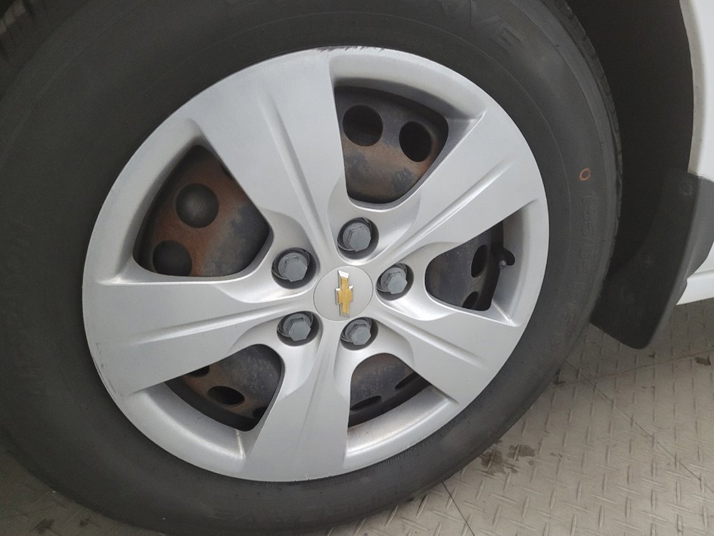 Used 2018 Chevrolet Cruze LS image 31