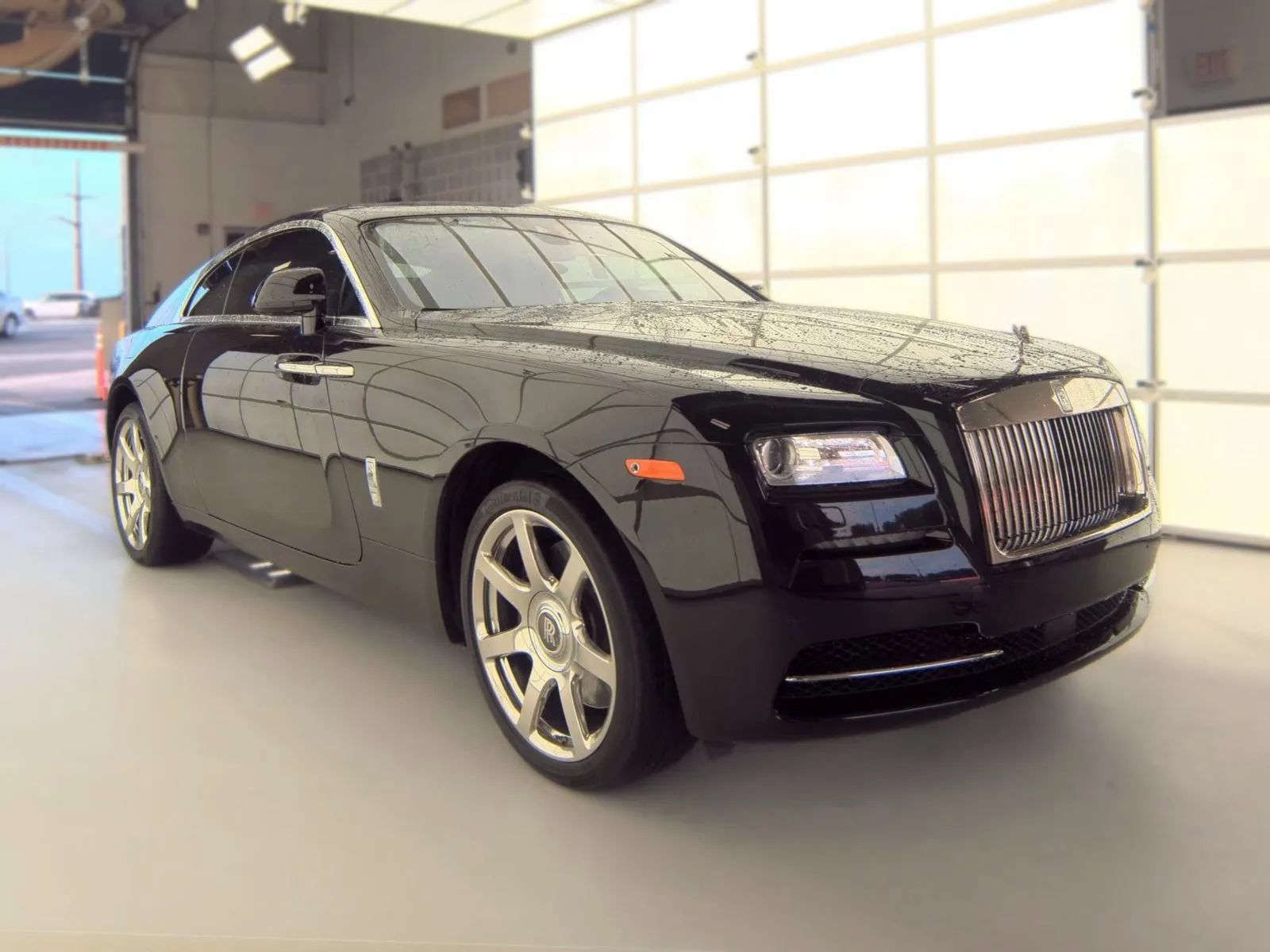Used 2015 Rolls-Royce Wraith RWD image 7