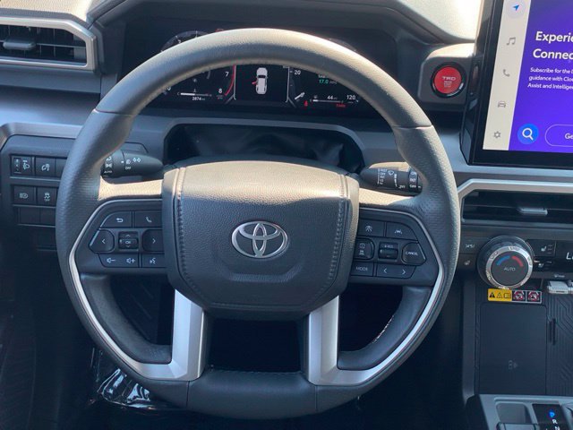 Used 2025 Toyota 4Runner TRD Off-Road Premium AWD/4WD image 14