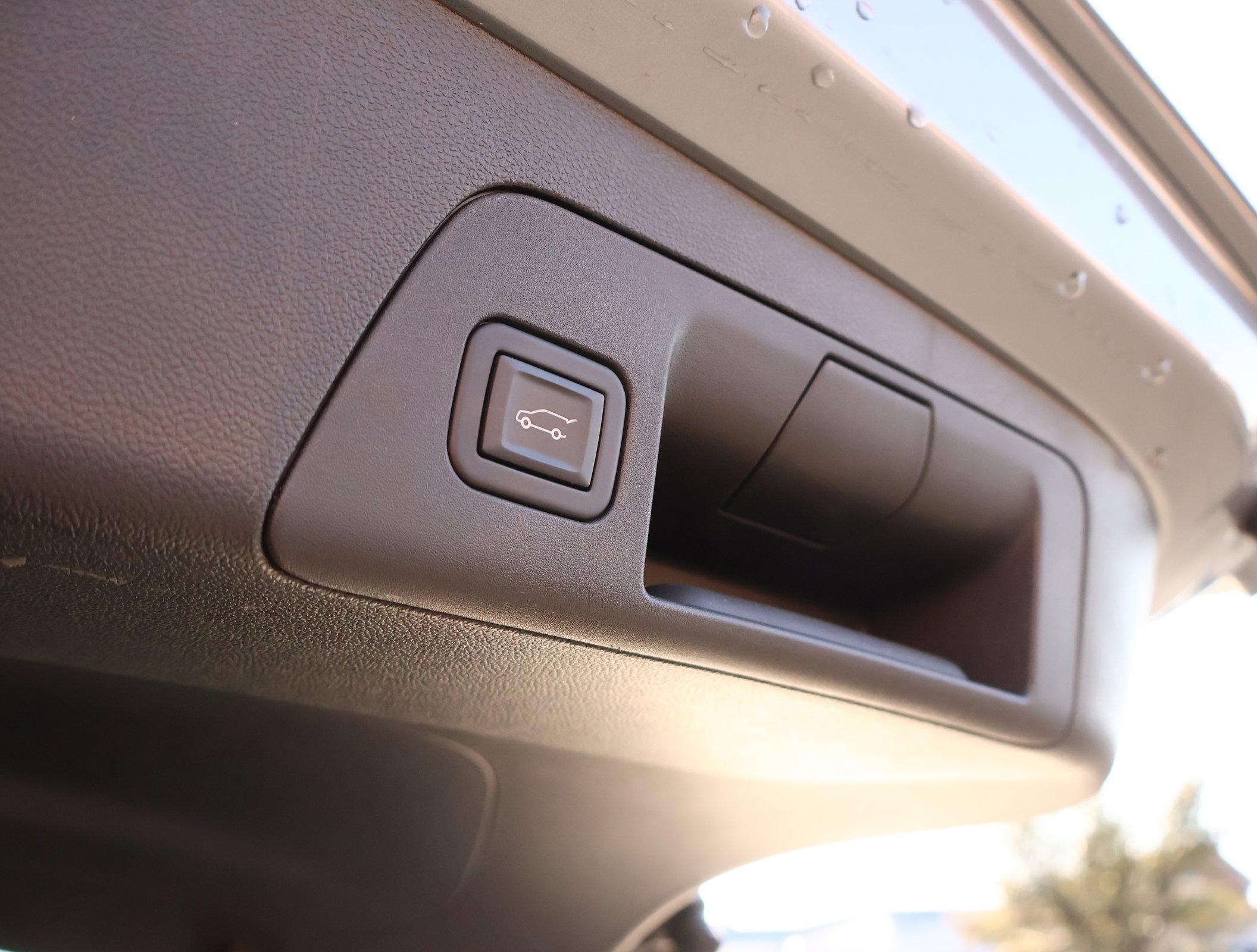 Used 2023 Buick Envision Preferred image 23